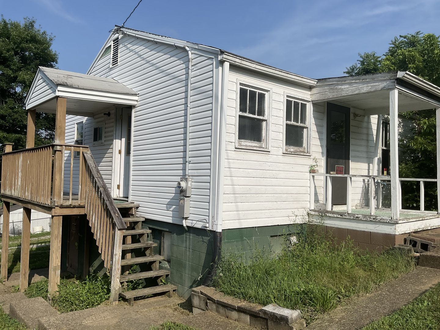 Moundsville House: 9 poplar REAR