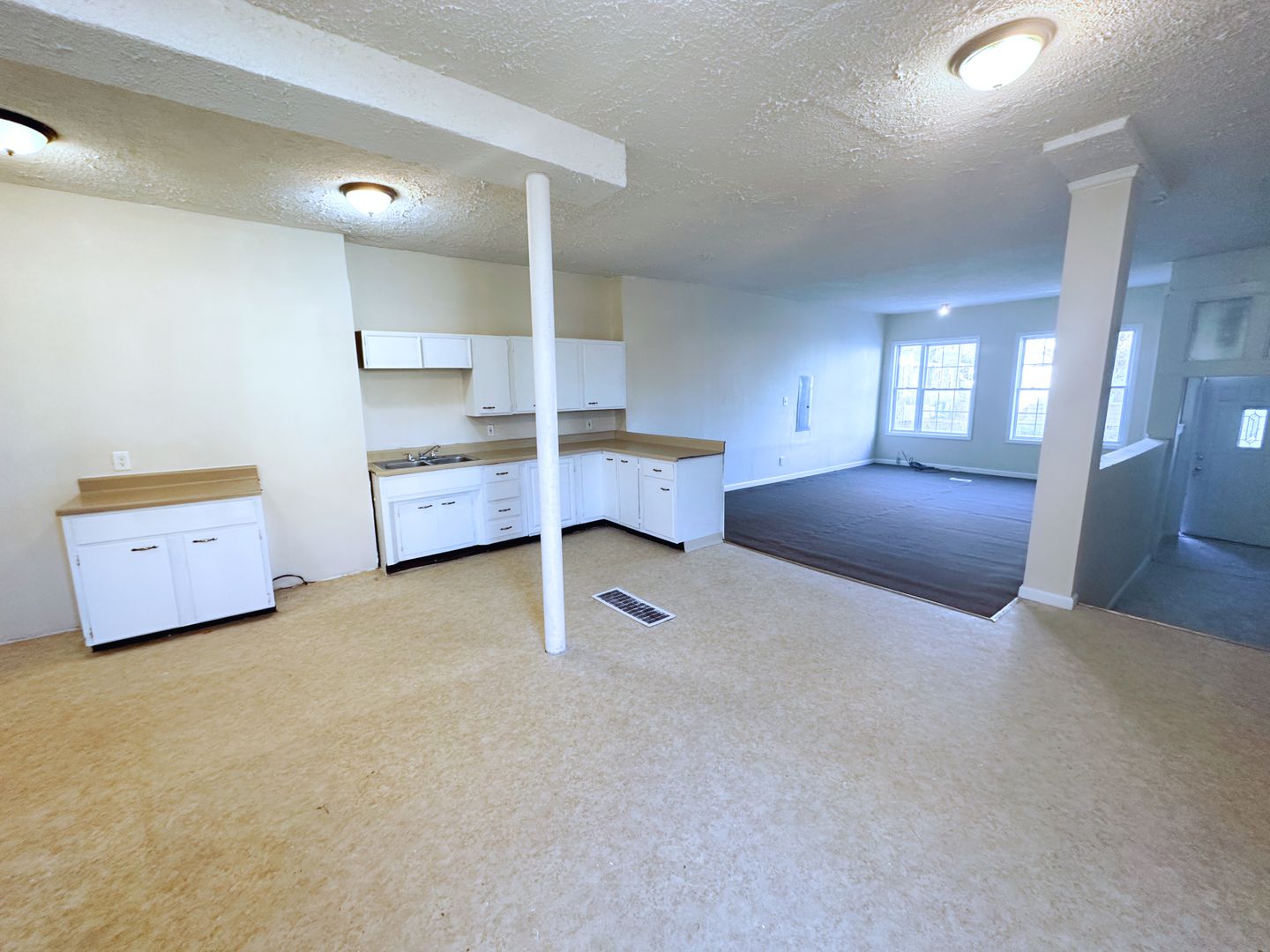 Rochester Apartment: 495 Emerson St.