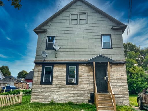 Women's Rooming house - Rooms Available
