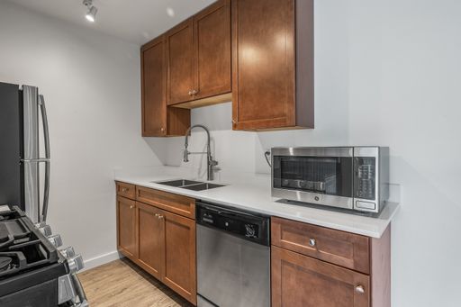 Freshly Renovated 1 bedroom Unit in Bloomington – photo 1