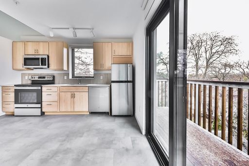 Beautiful, New, Boutique Building just south of Uptown - couple blocks to the lake! – photo 1