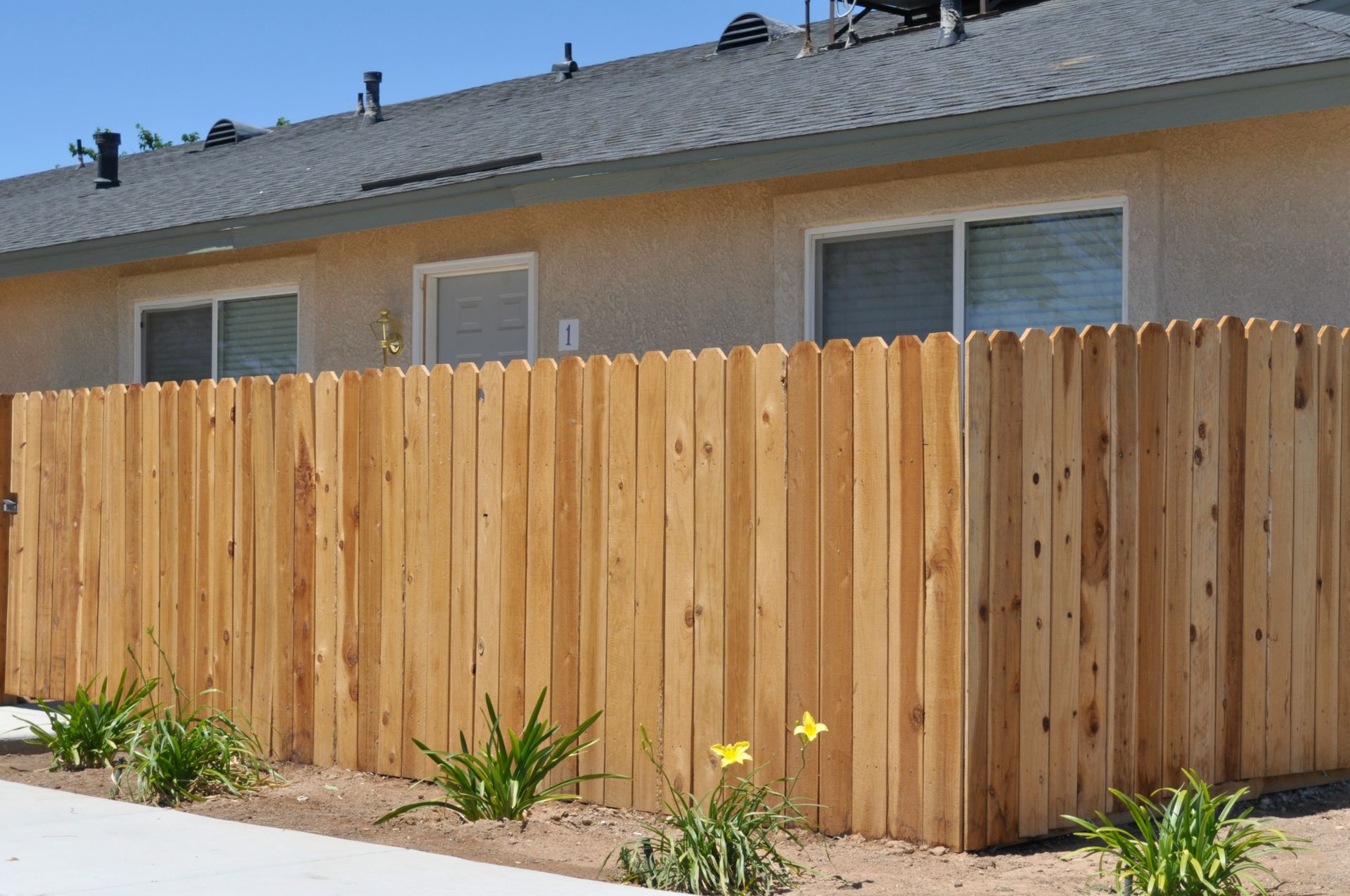 Hesperia Apartment: 17393 Olive St.