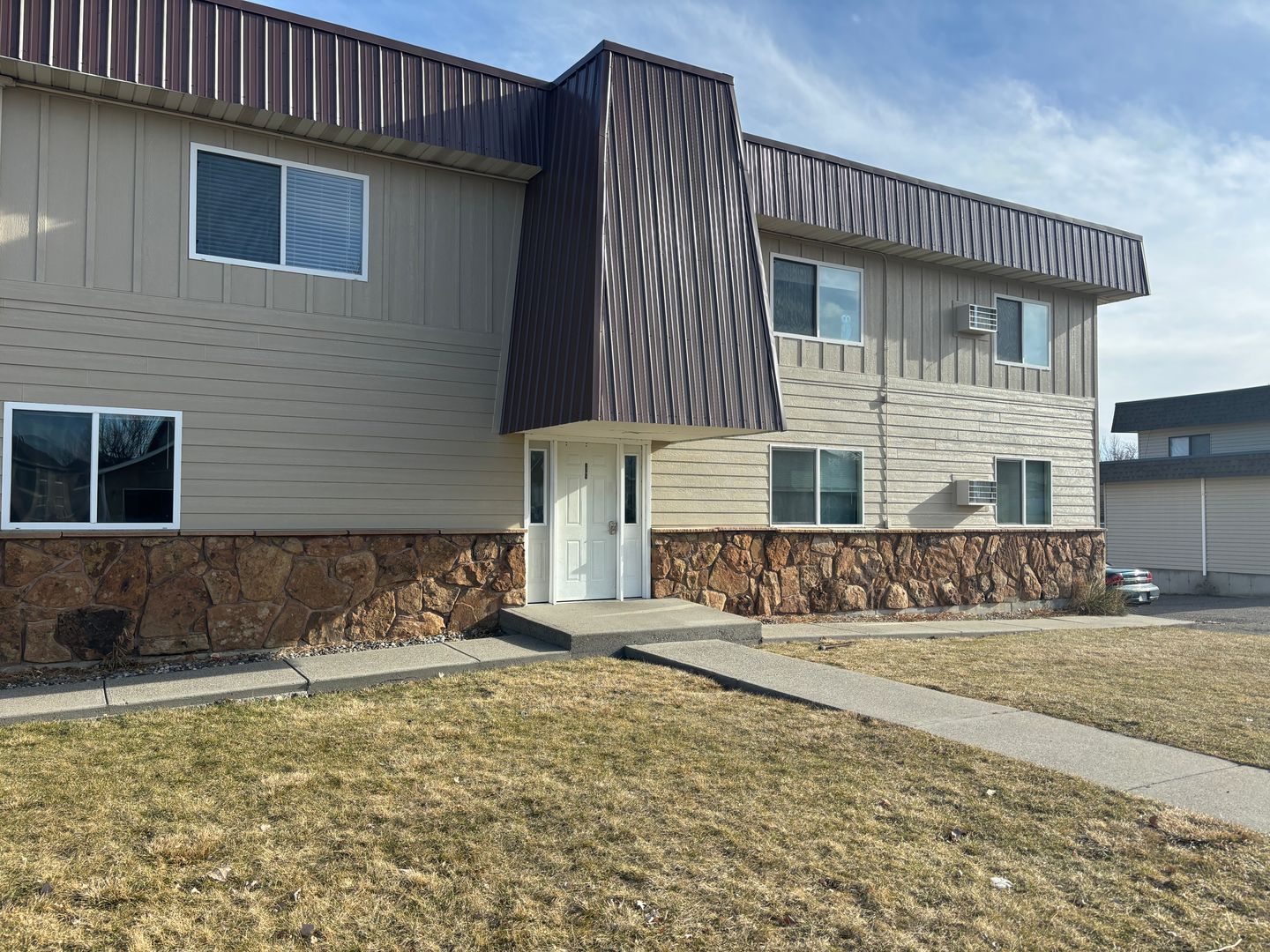 Billings Apartment: 1381 Easy St