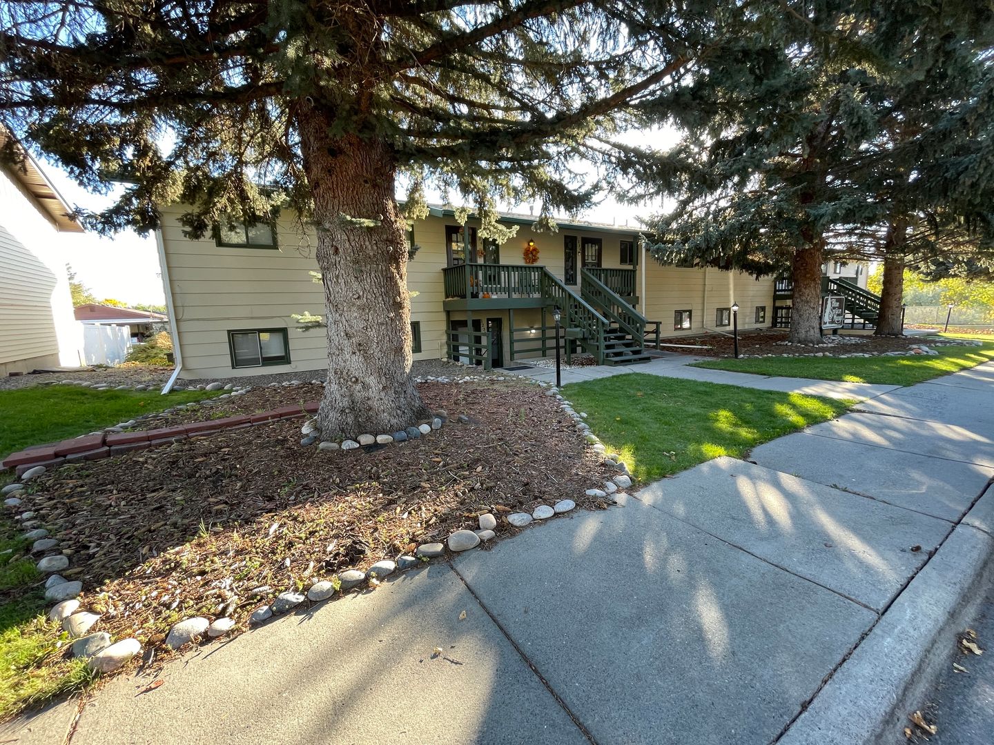 Billings Apartment: 1232-1246 Yellowstone Ave
