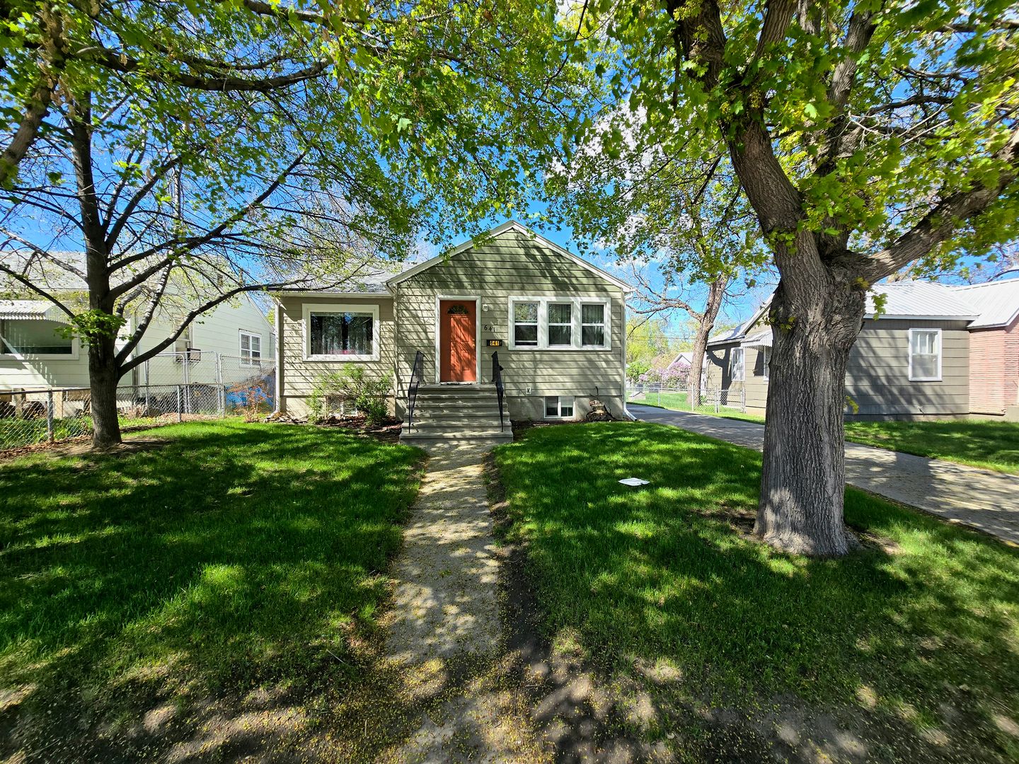 Billings Apartment: 641 & 641 1/2 Broadwater Ave