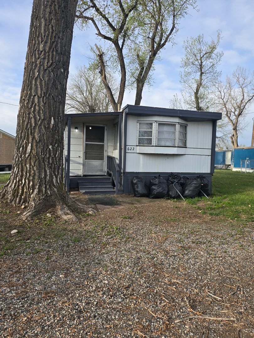Billings House: 622 Richard Ln