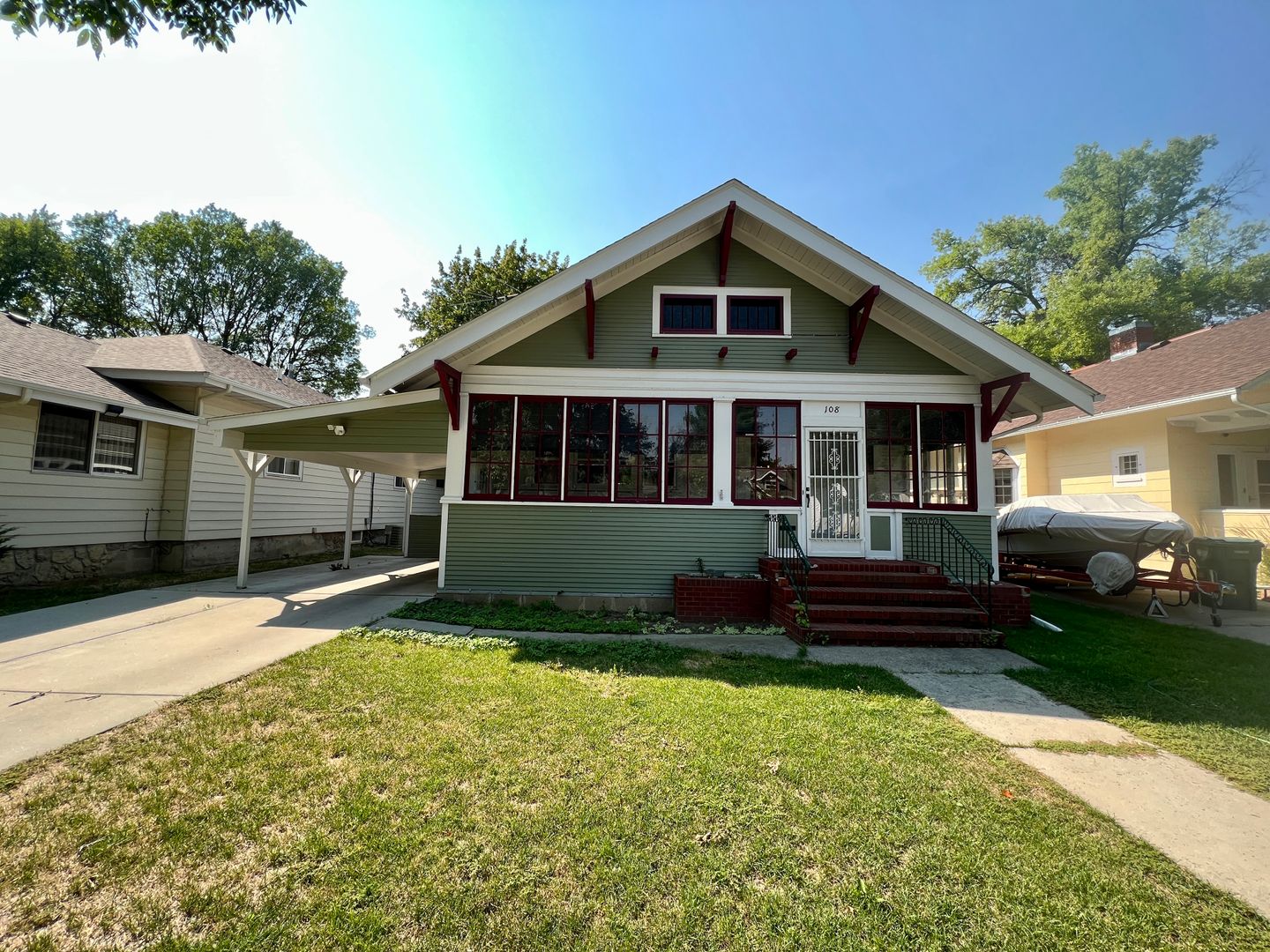 Billings House: 108 Burlington Ave