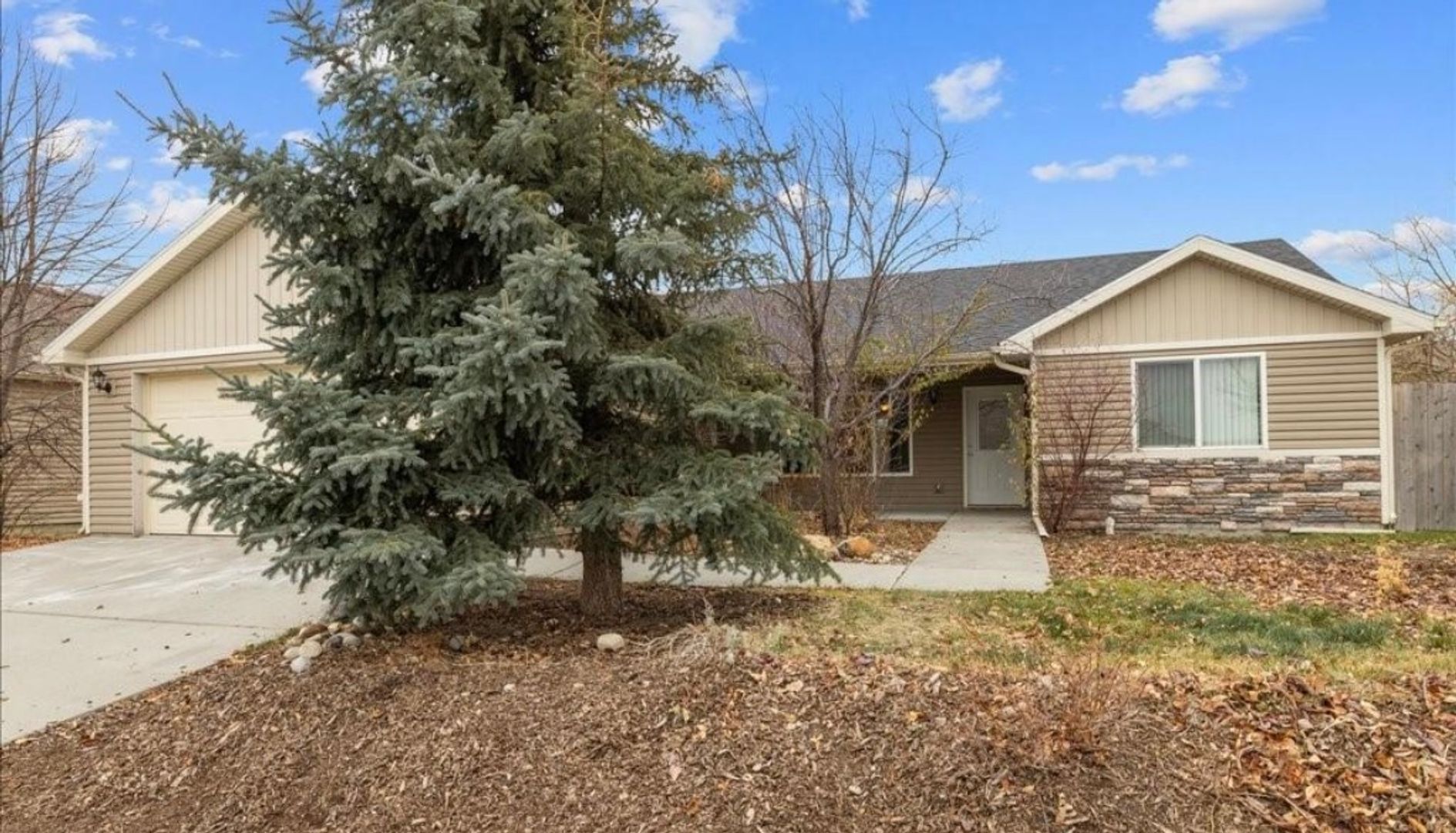 Billings House: 5242 Sacagawea Dr