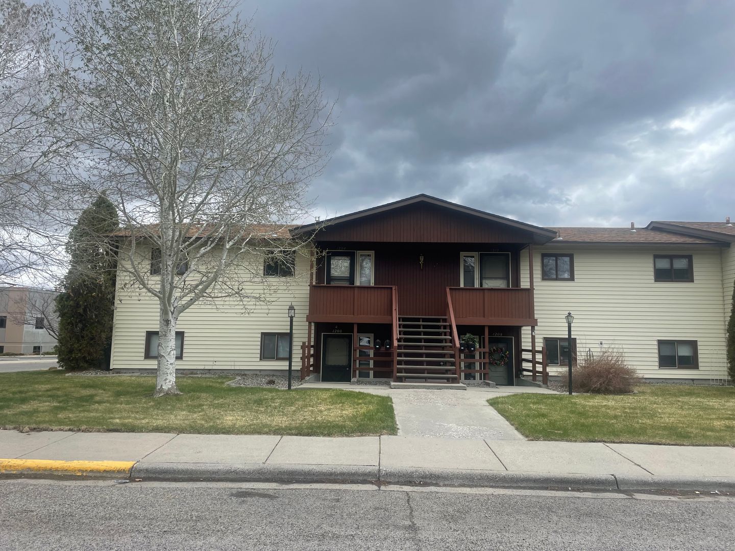 Billings Apartment: 1200-1228 Yellowstone Ave