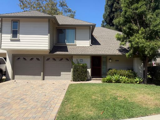 Corner Townhome *Rancho Tomas Townhomes* – photo 1