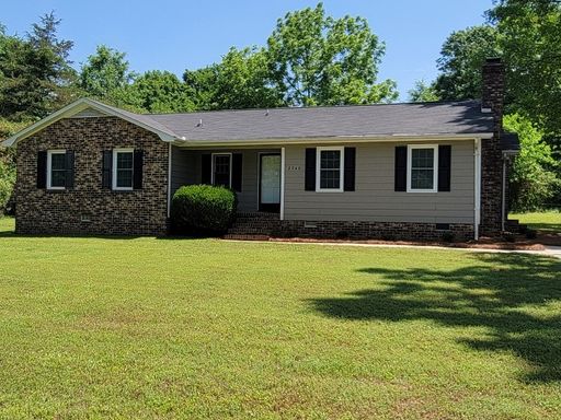 Cozy, 3-Bedroom Ranch – photo 1