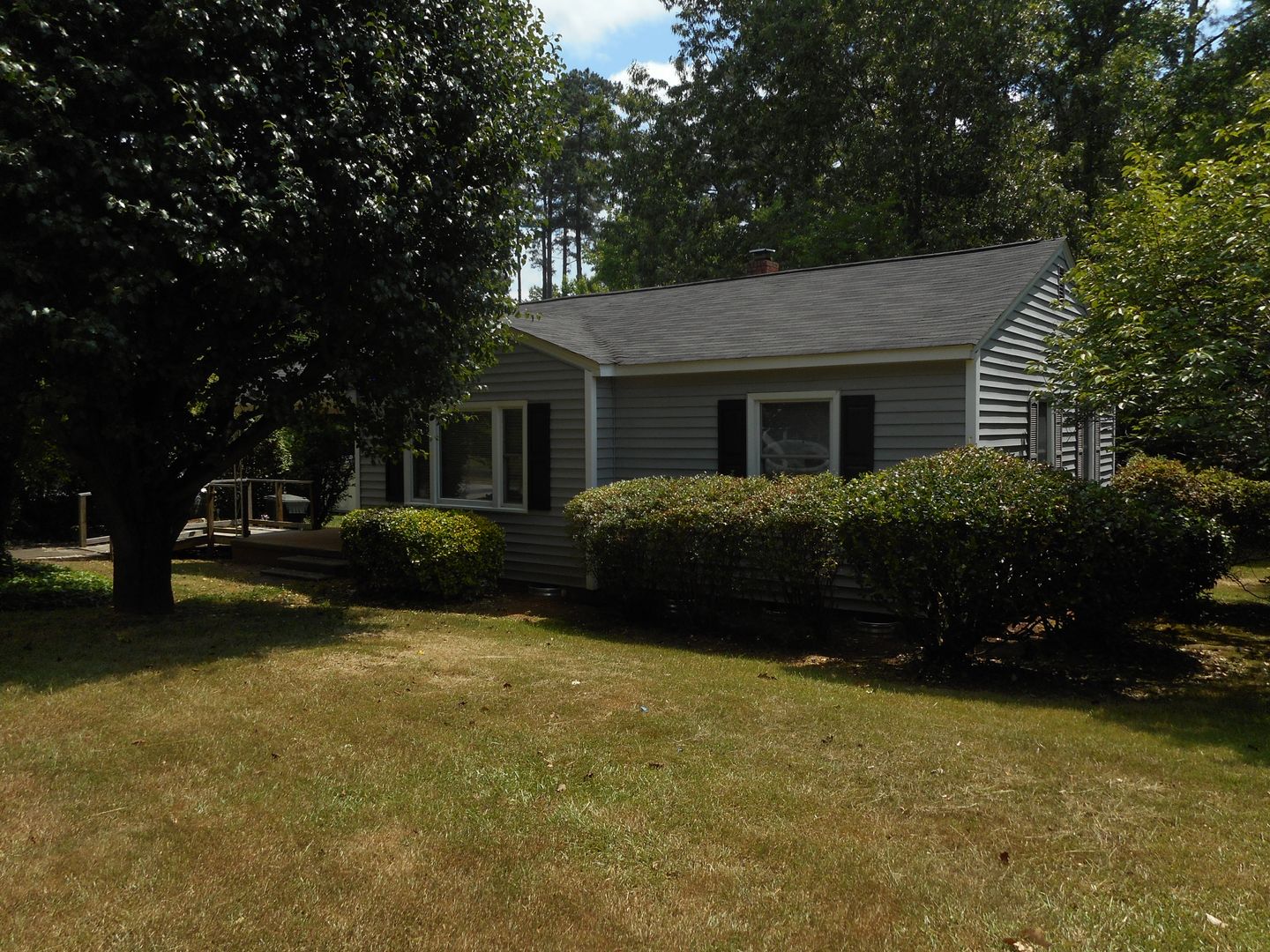 Rock Hill House: 408 Cummings Street