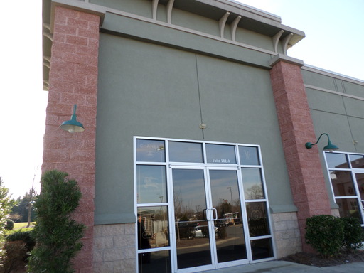 COMMERCIAL PROPERTY IN AN EXCELLENT LOCATION! – photo 1