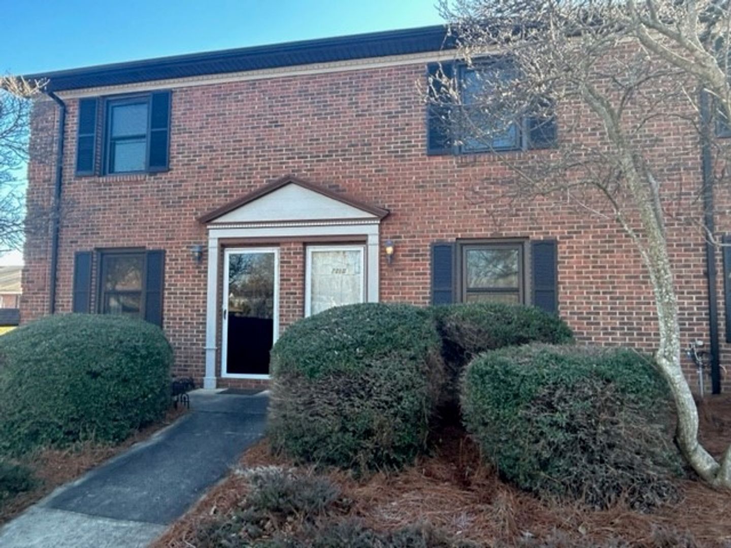 Rock Hill Apartment: 285 South Herlong Avenue