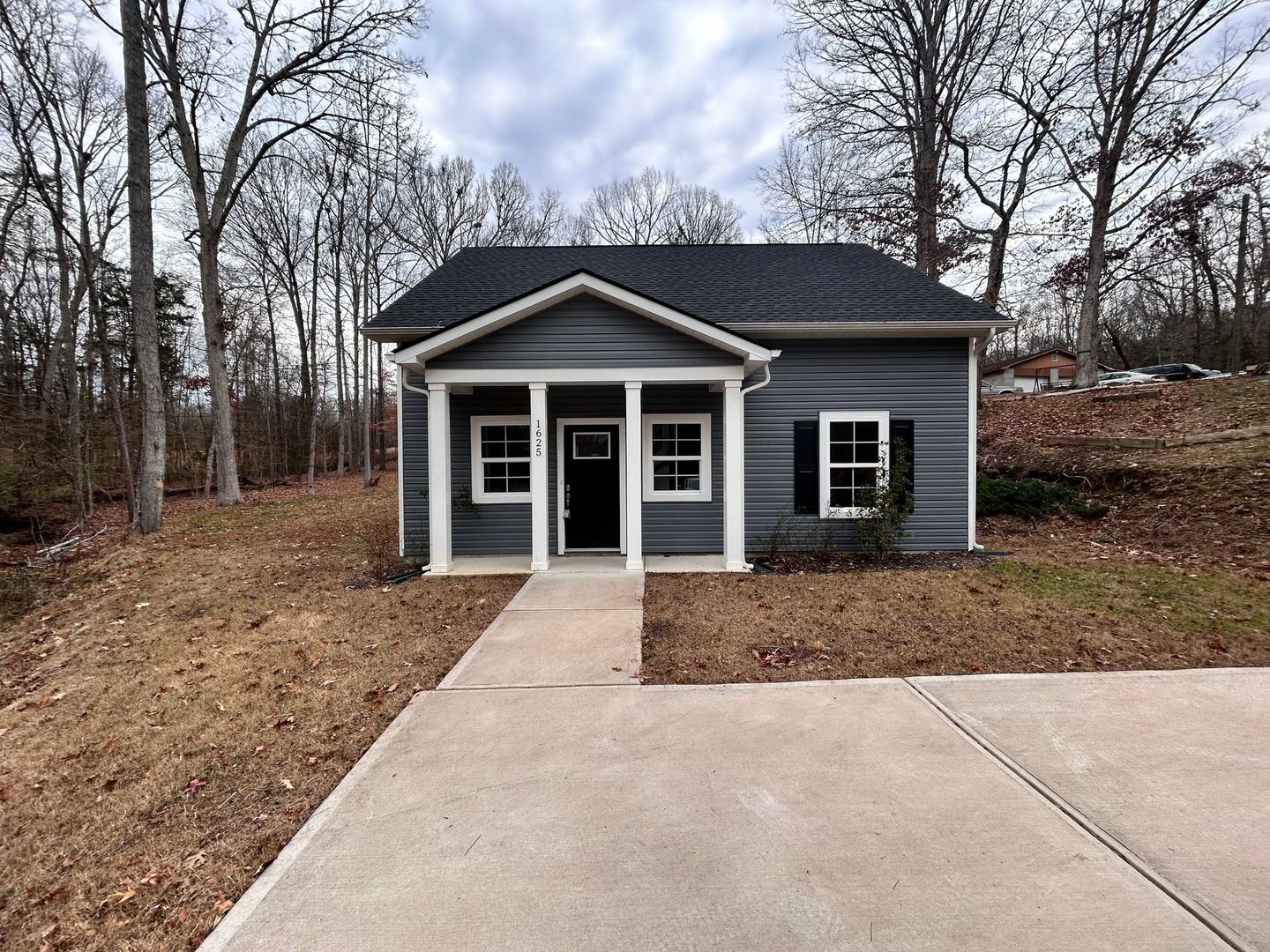 Lancaster House: 1625 University Park Dr