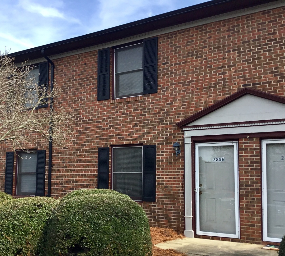 Rock Hill Apartment: 285 South Herlong Avenue