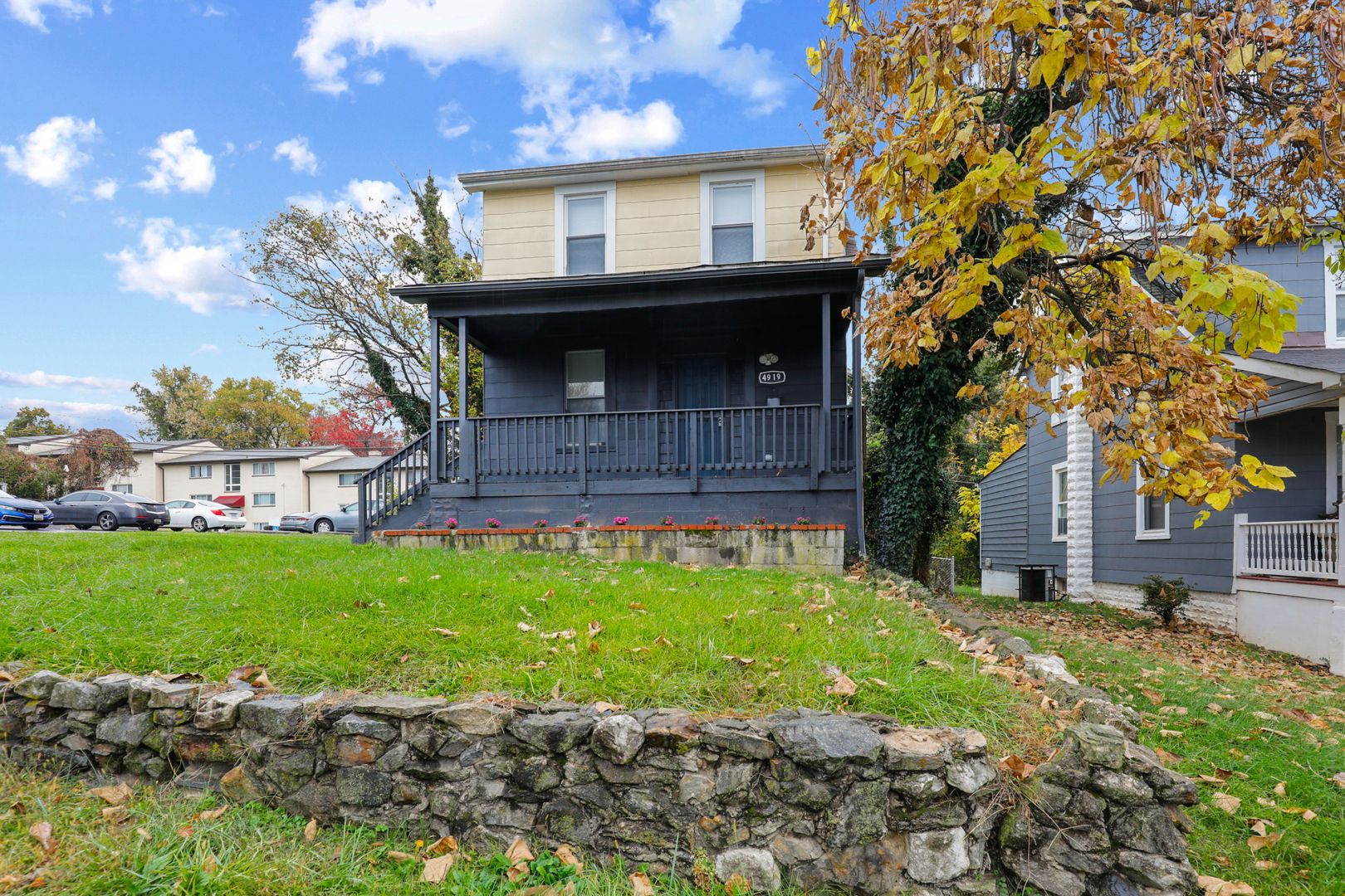 Baltimore House: 4919 Midwood Ave