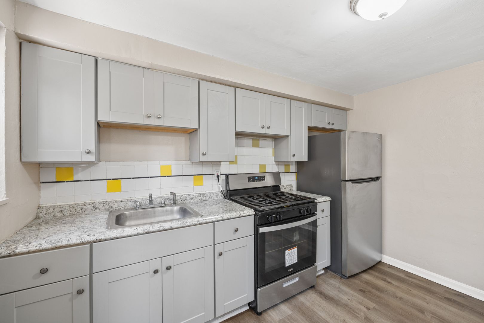 Pittsburgh Apartment: 433-435 Idlewood Rd