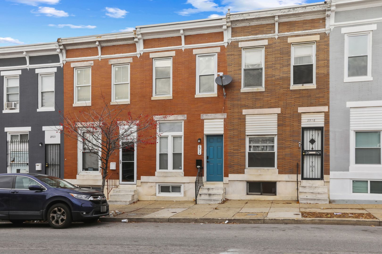 Baltimore House: 2914 E Monument St