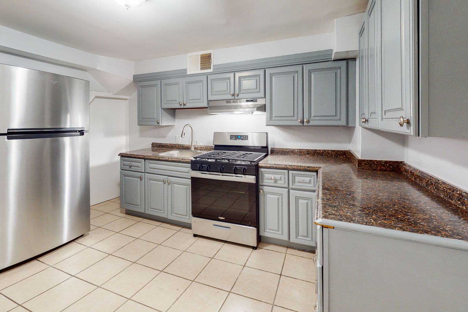 Baltimore House: 618 N. Montford Avenue
