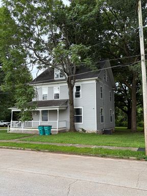 1 bedroom, 1 bath apartment - All utilities included – photo 1