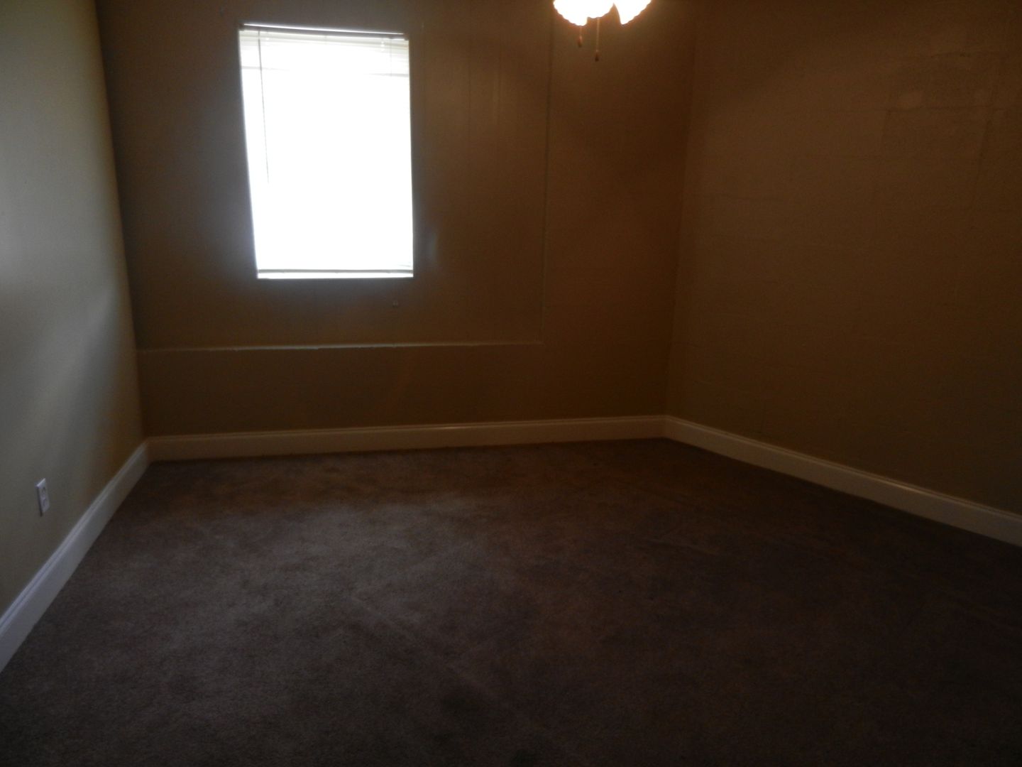 Pineville Apartment: 1401 Military Highway
