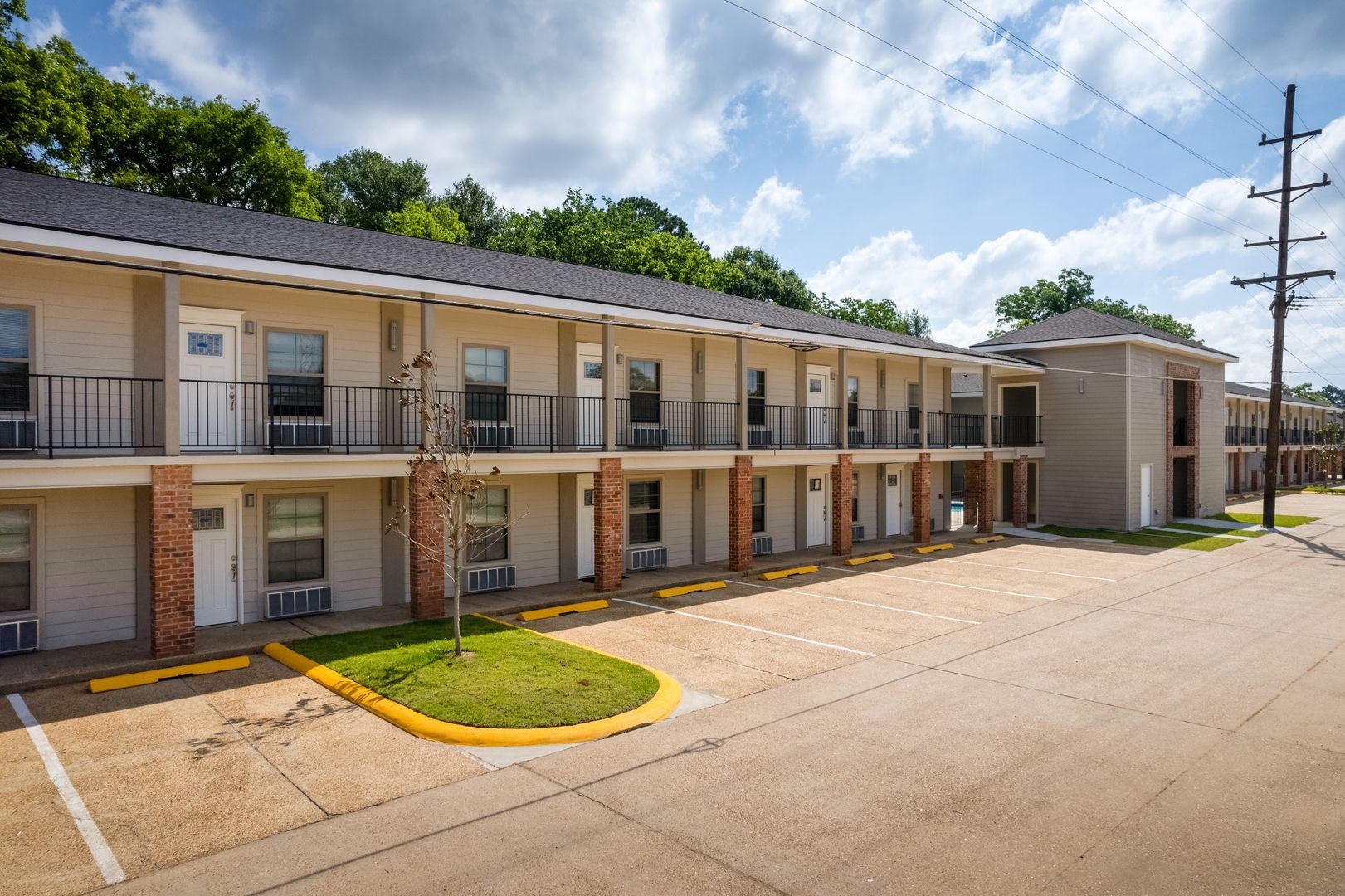 Alexandria Apartment: 3801 Halsey Street