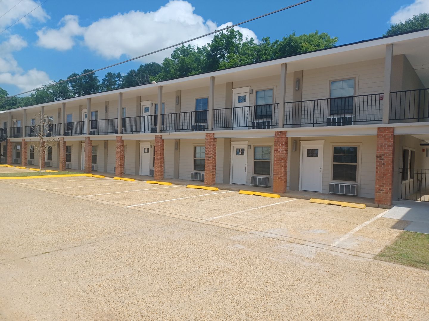 Alexandria Apartment: 3801 Halsey Street - Apt 103
