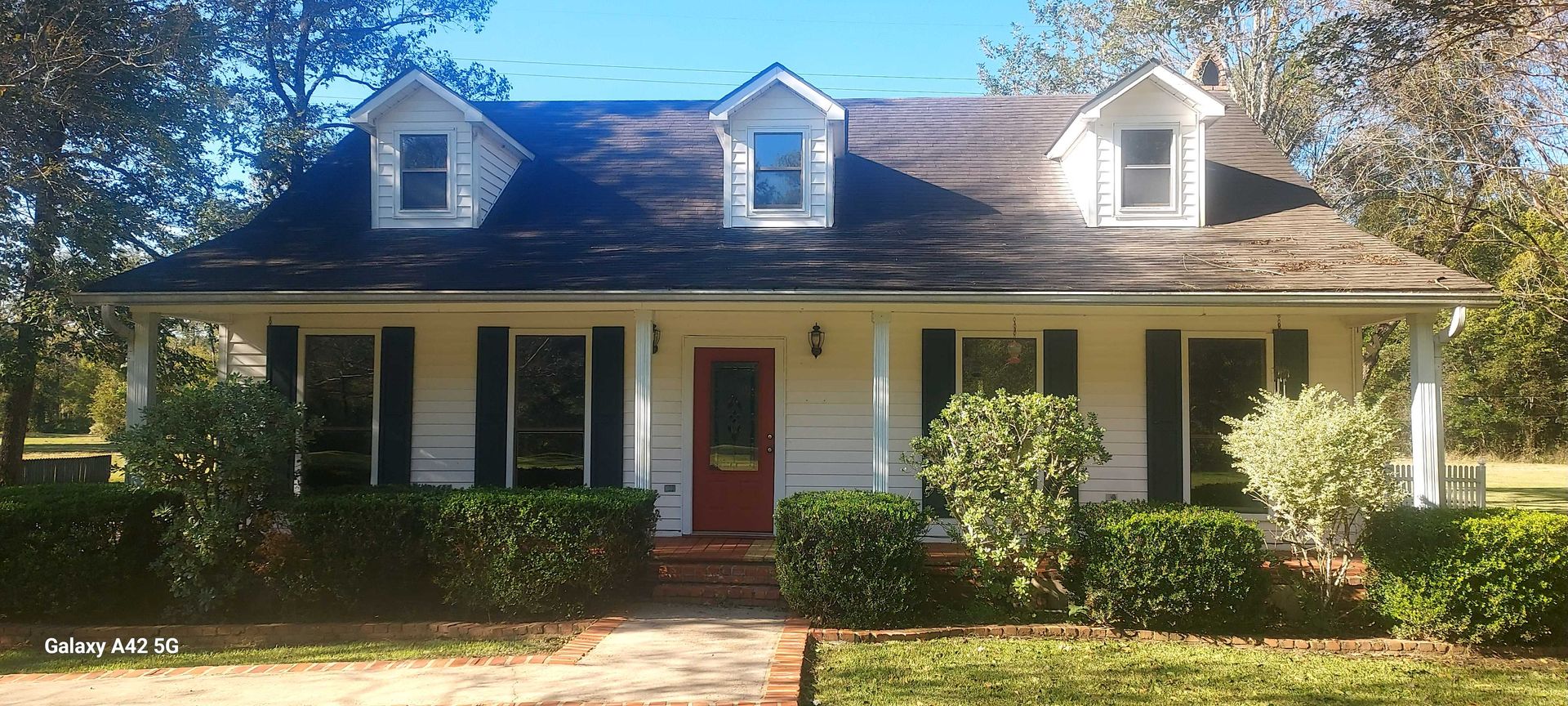 Woodworth House: 8208 Highway 165 South