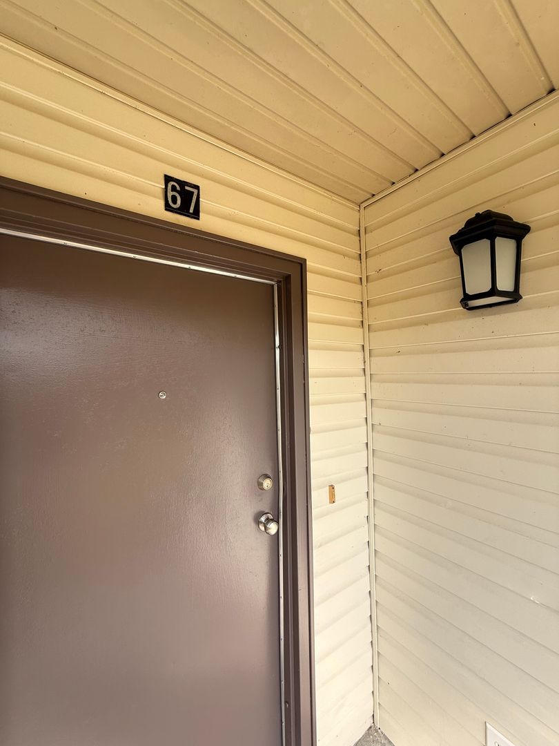 Alexandria Apartment: 2509 Culpepper Rd