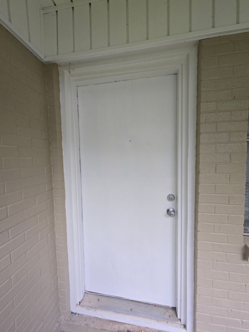 Pineville Apartment: Forest Avenue