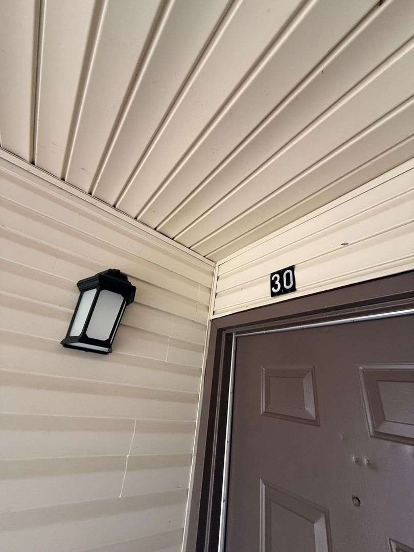 Alexandria Apartment: 2509 Culpepper Rd