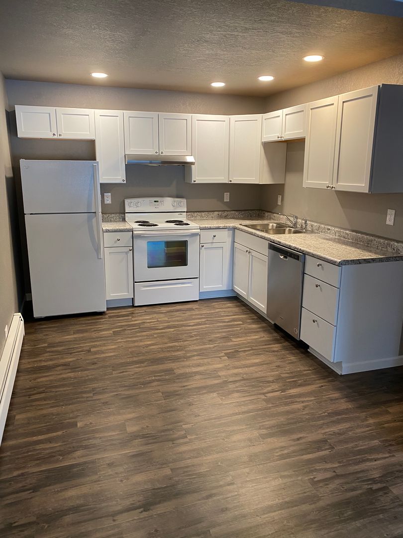 Woodruff Apartment: 1322 2nd Avenue