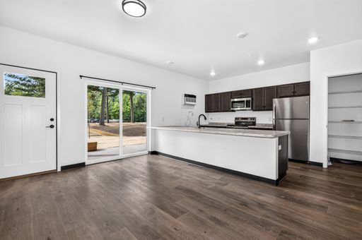 Brand-New Large 2 Bed, 2 Bath Apartment with Garage, Private Entry & In-Unit Laundry