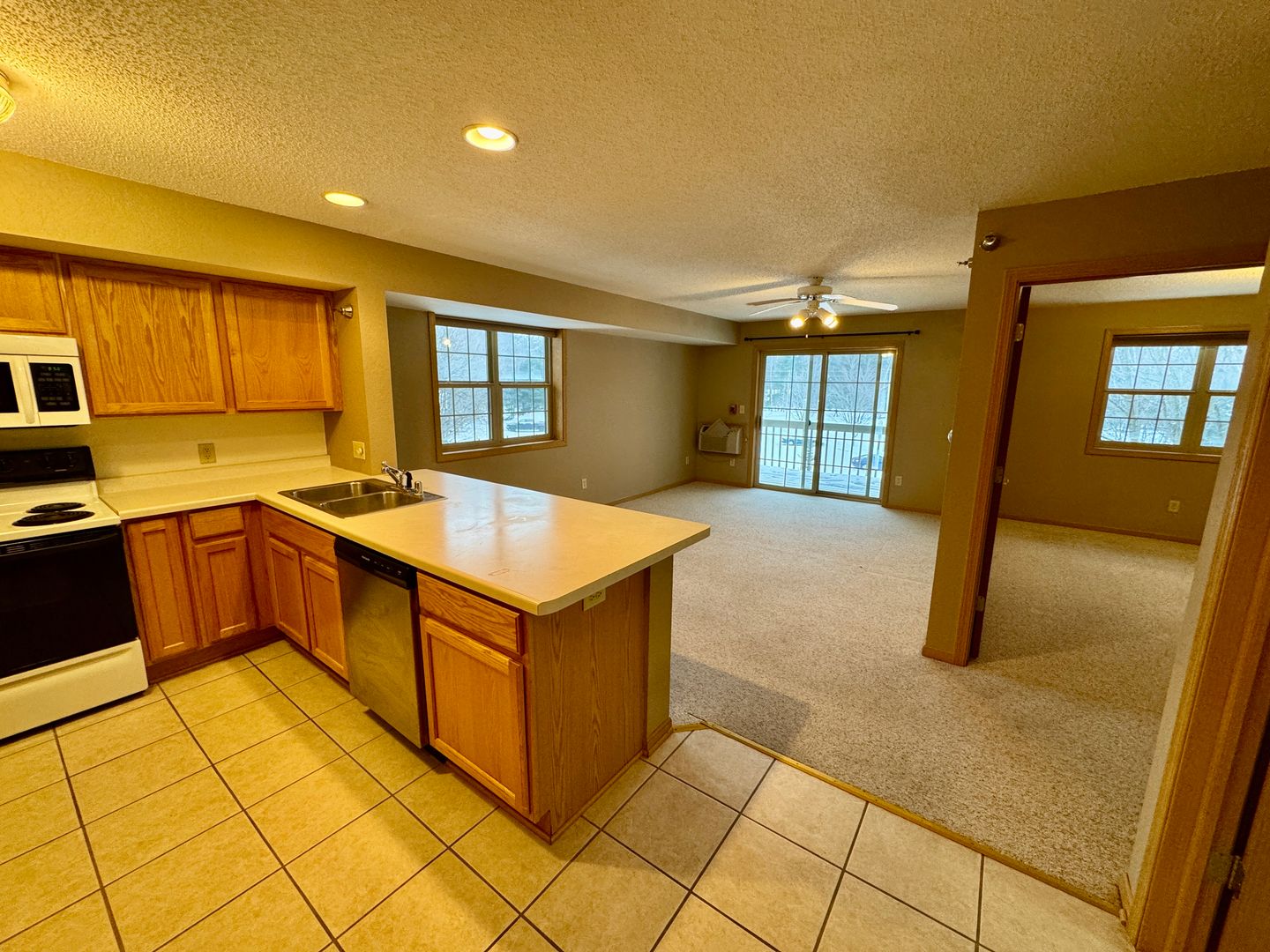 Minocqua Apartment: 9748 Island Estates Pl