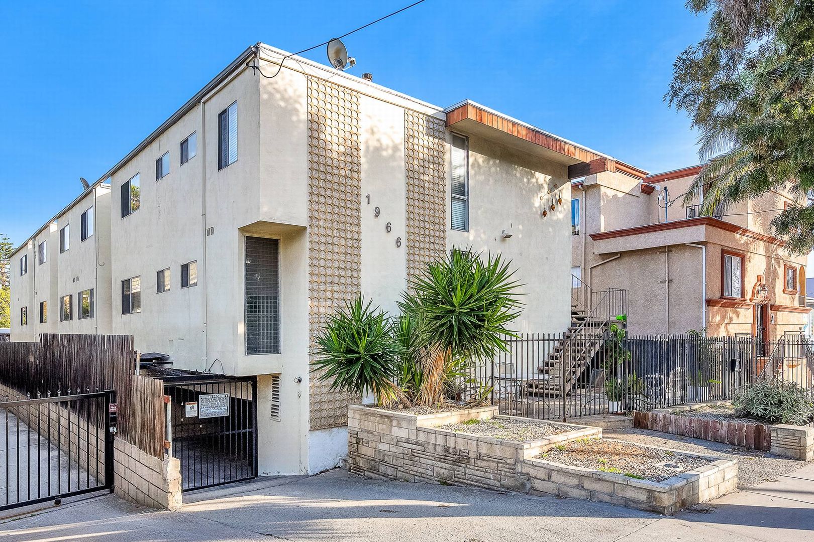 Los Angeles Apartment: 1966 N. Beachwood Dr.