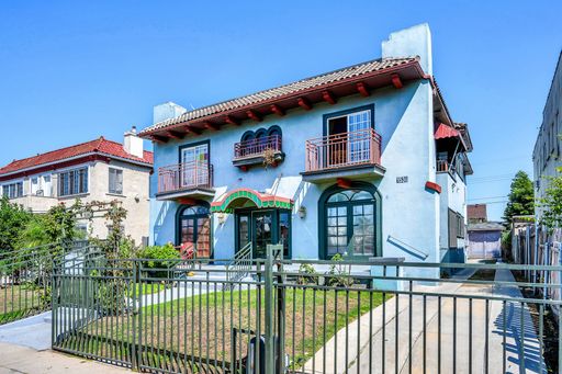 Large Spanish unit in Mid City – photo 1