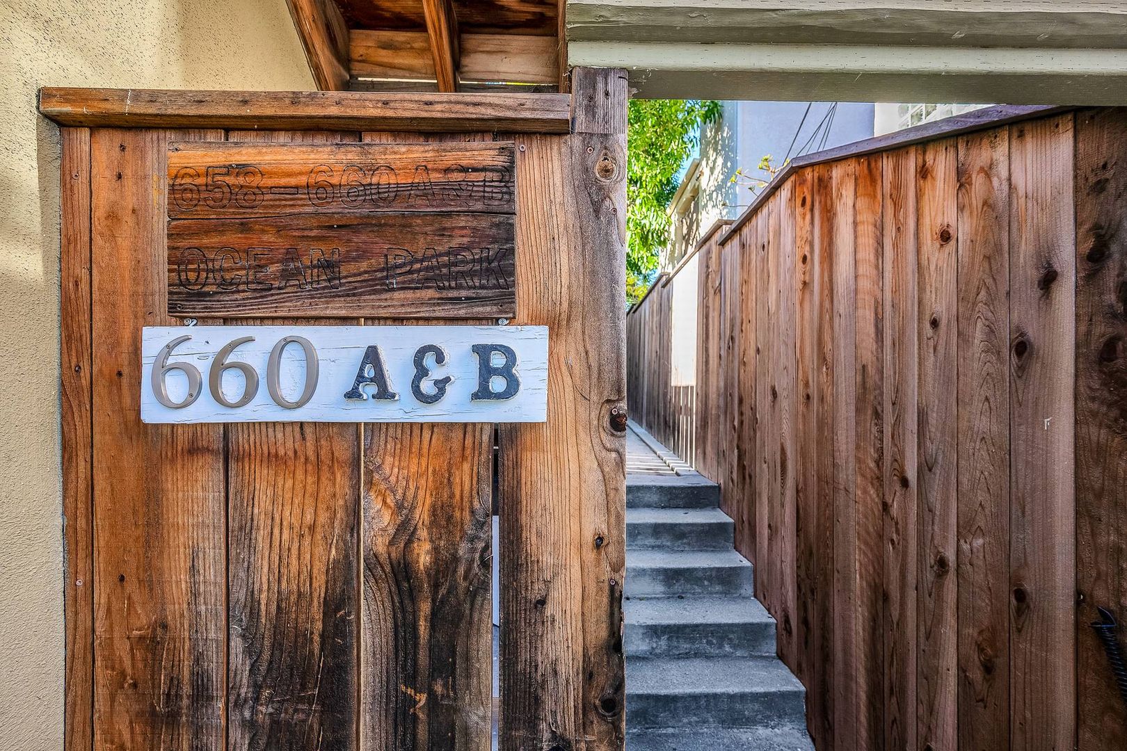 Santa Monica Apartment: 660 Ocean Park Blvd., Unit A