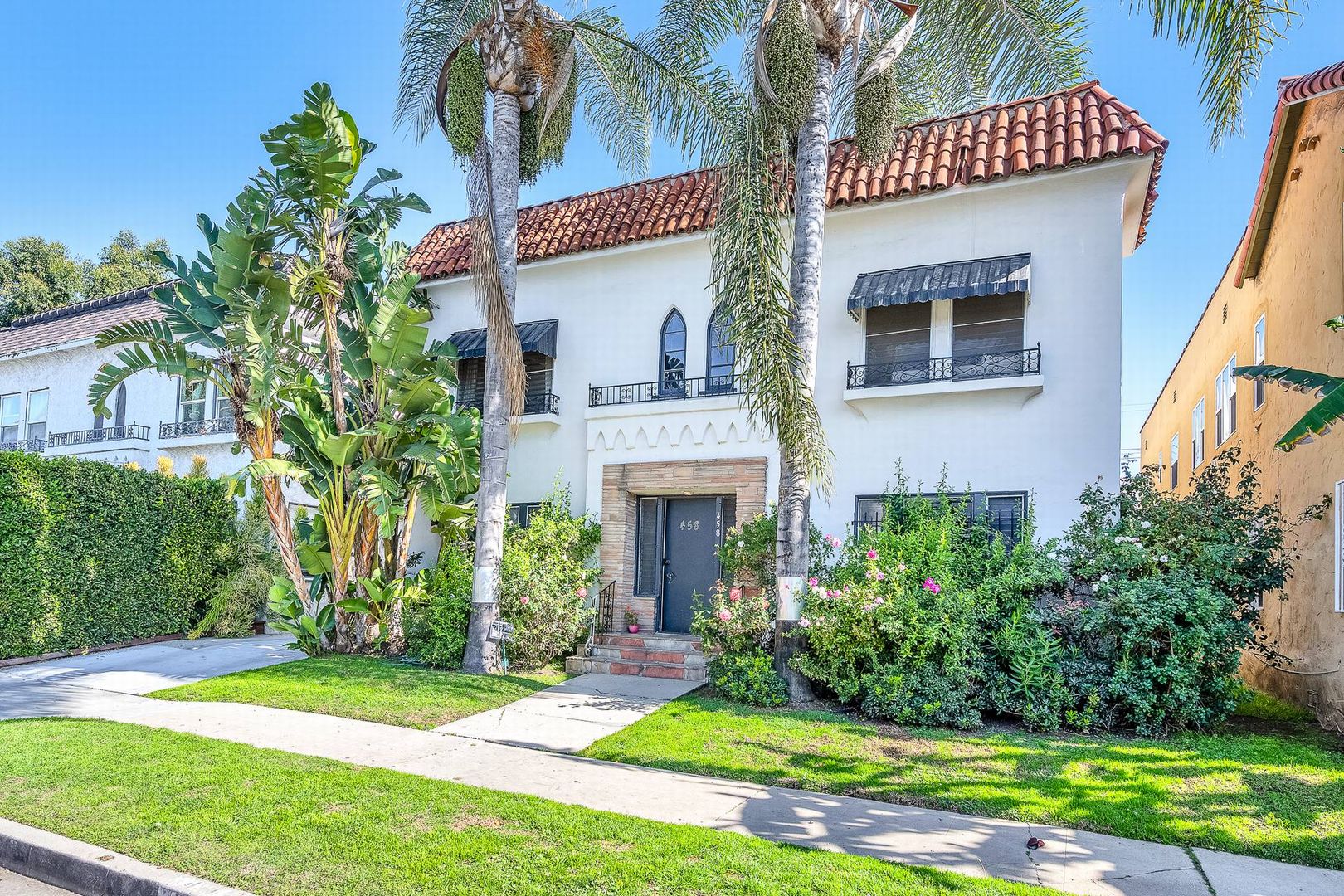 Los Angeles Apartment: 458 N. Ogden Dr. #2