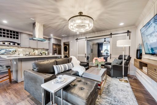 4803-102 The "Edition" at Sir Charles - Stylish 1-Bedroom Condo in Quiet Neighborhood. – photo 1