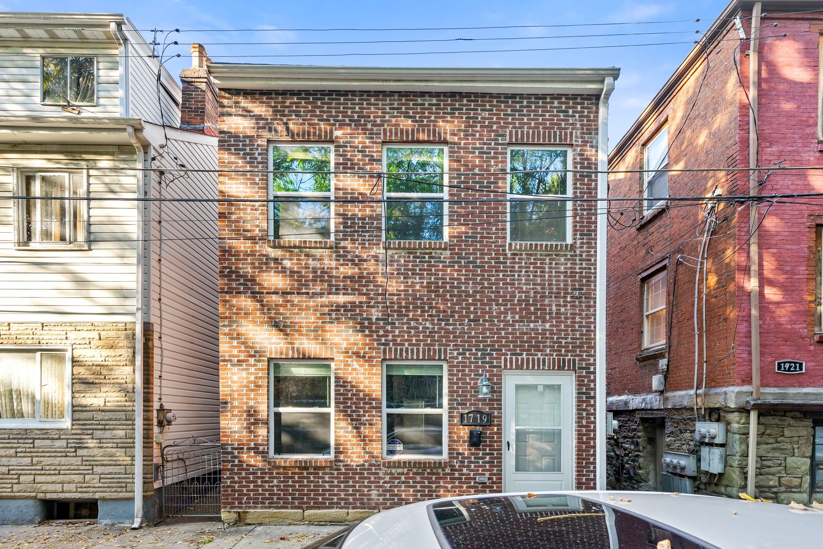 Pittsburgh House: 1719 Edwards Way