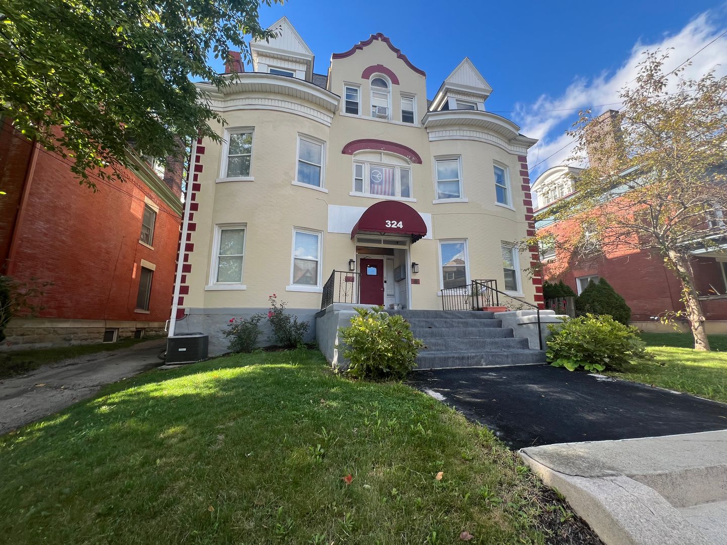 Pittsburgh Apartment: 324 S Negley Avenue