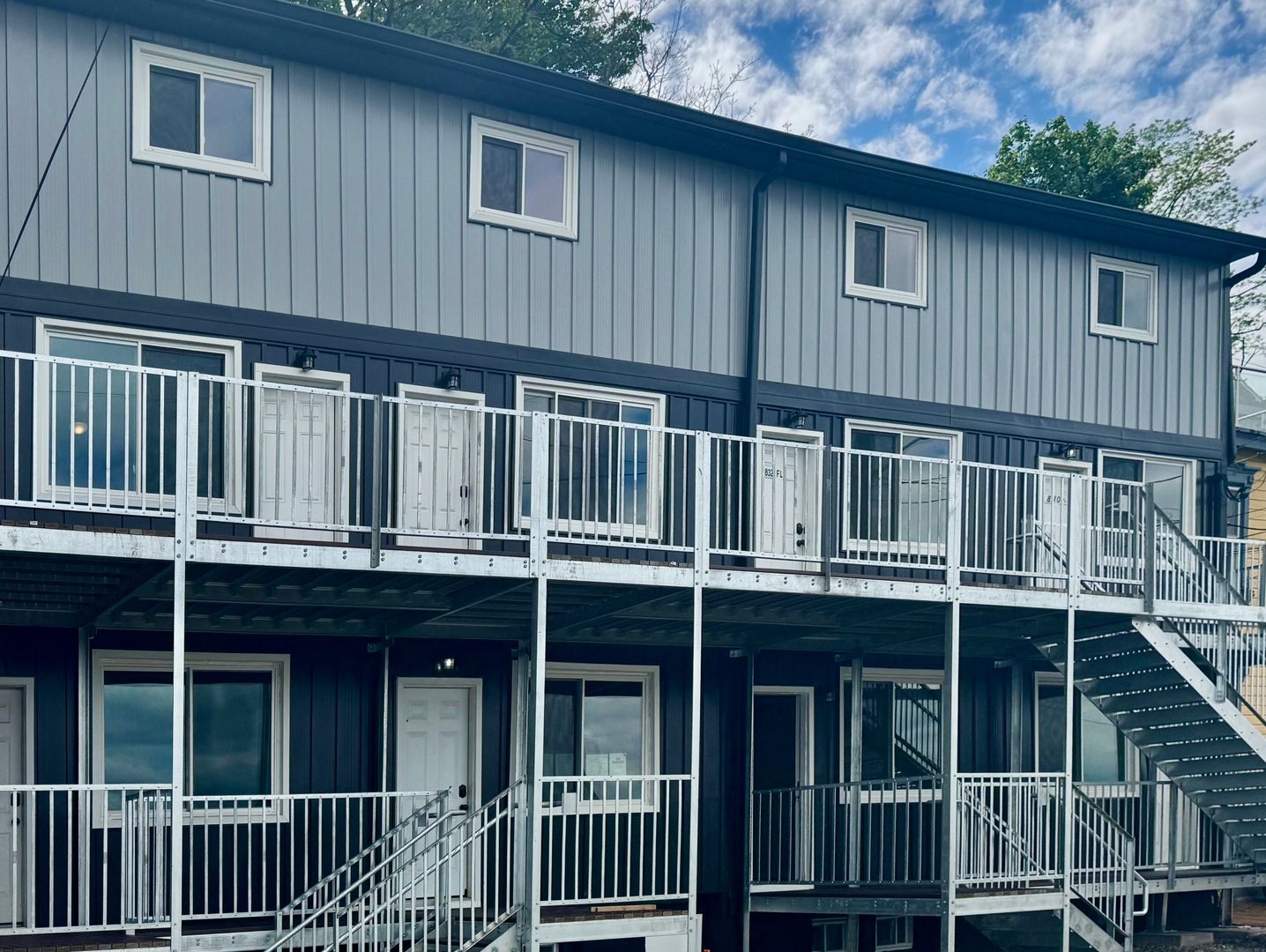 Pittsburgh Apartment: 832-834 Windom Street