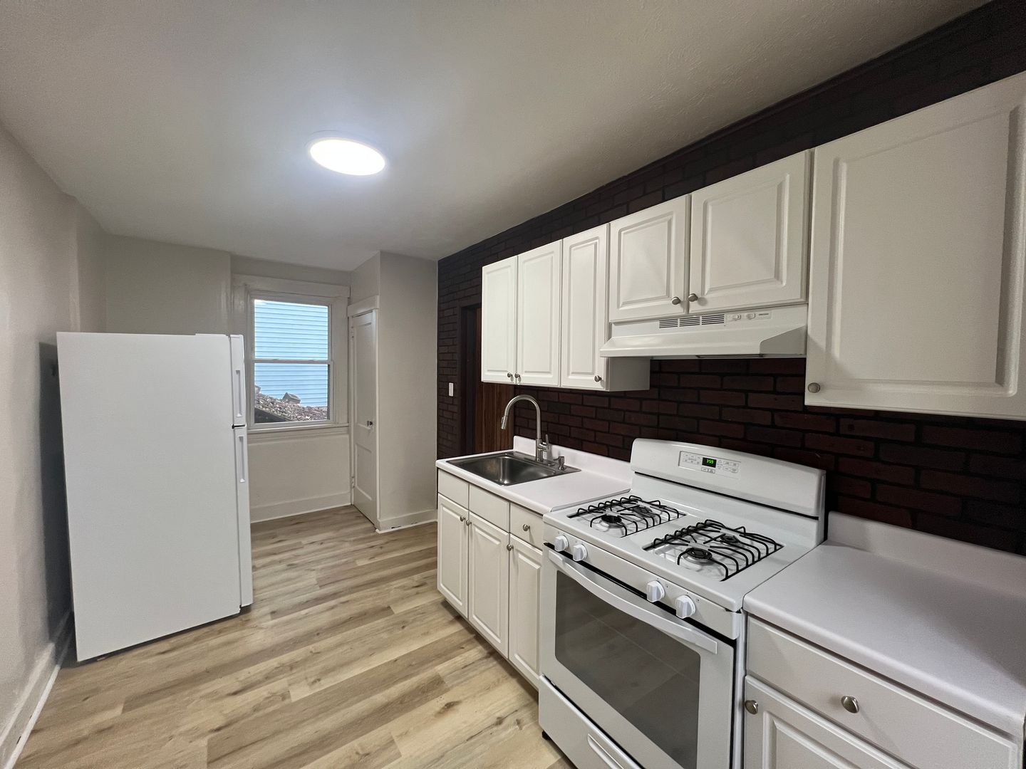 Pittsburgh House: 2136 Liedertafel Way