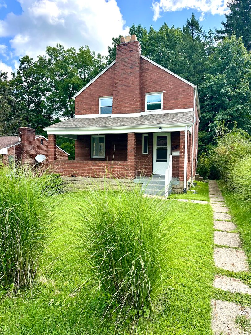Pittsburgh House: 2156 Sampson Street