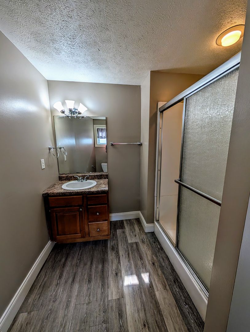 1812 Jane St. 5 of 12