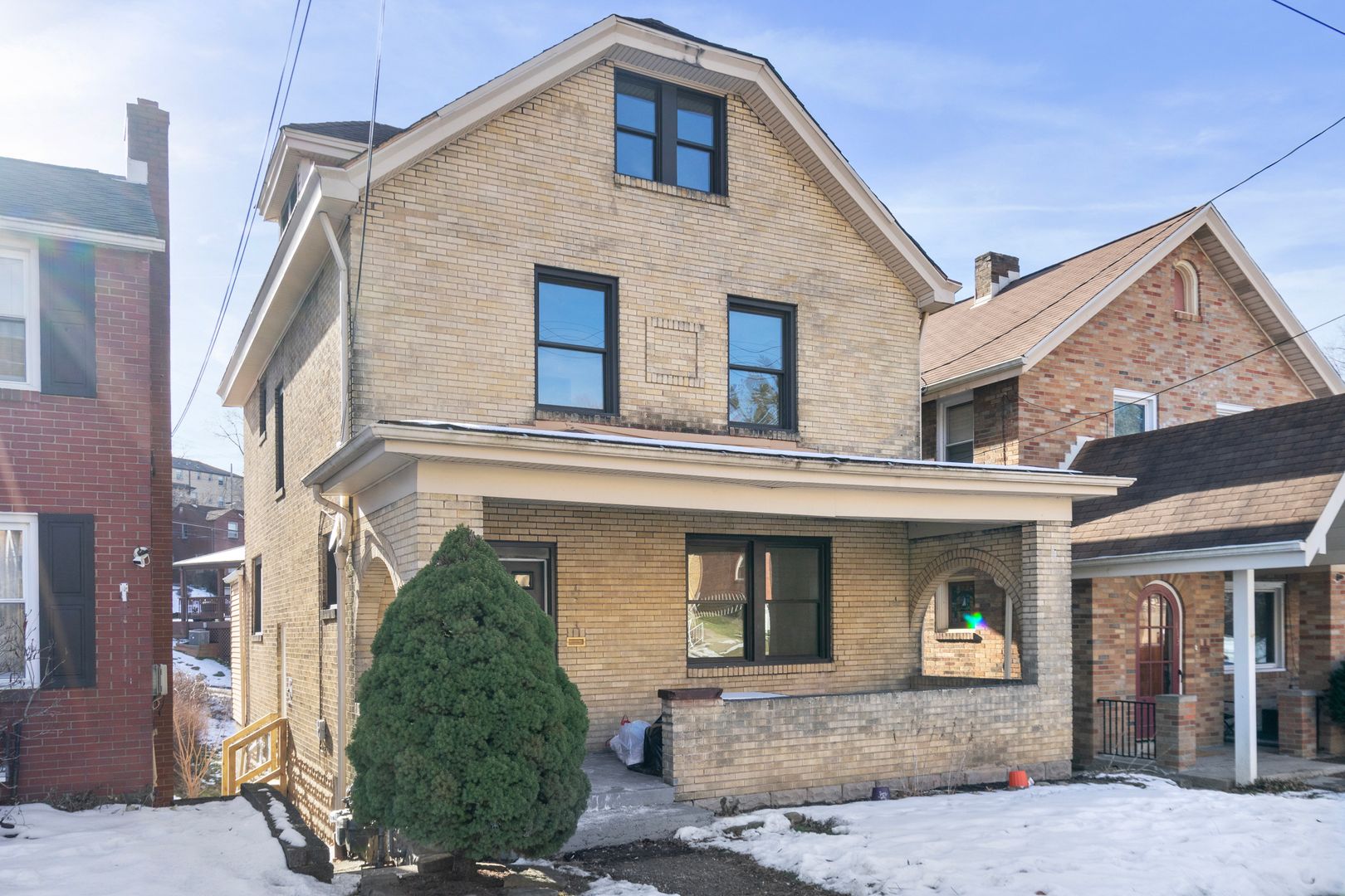 Pittsburgh Apartment: 111 Kaplan Avenue