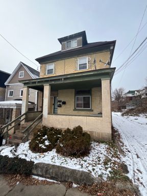 2br / 1ba Apartment in Swissvale! Available September 5th! – photo 1
