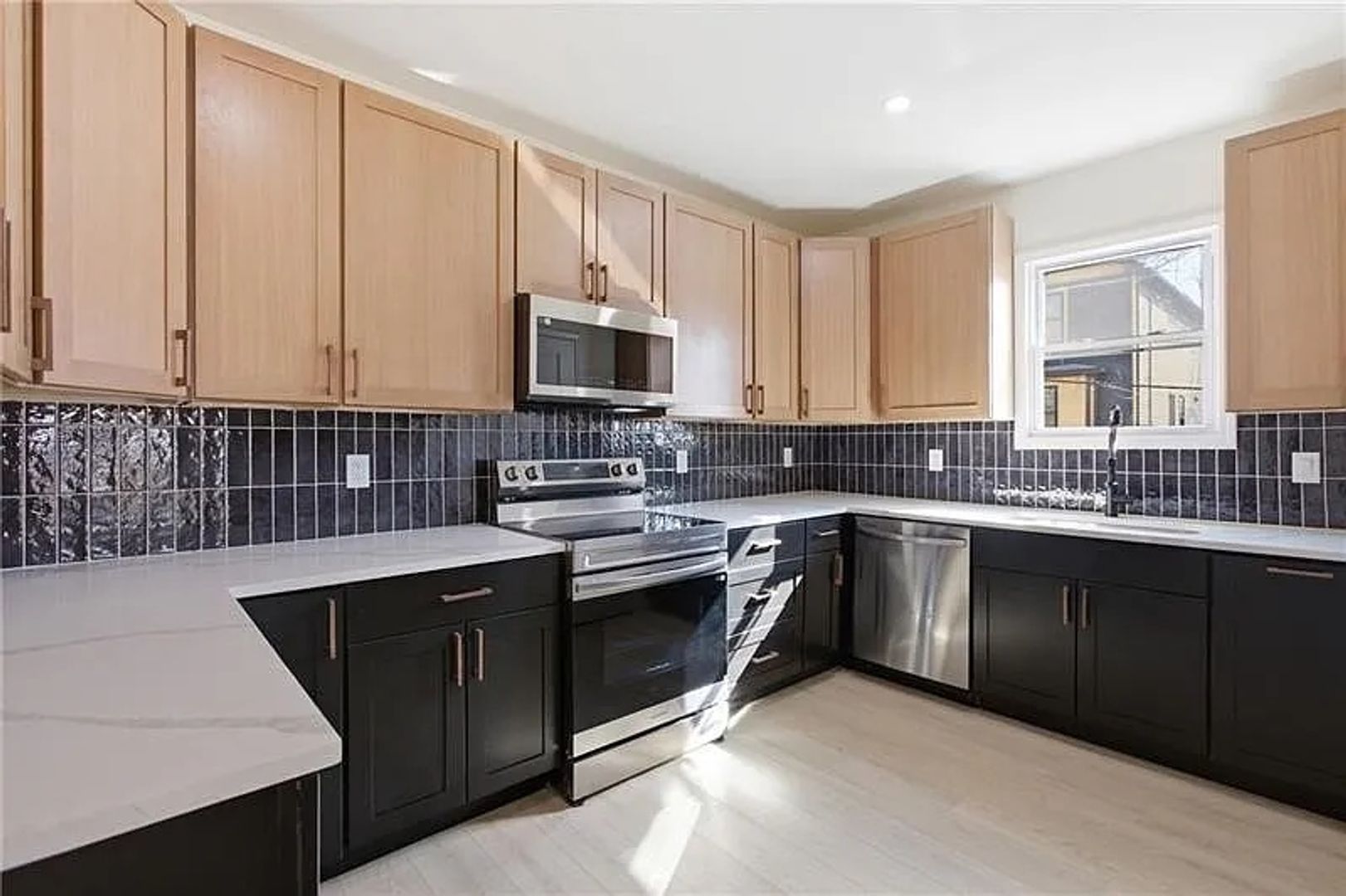 Pittsburgh House: 45 1/2 Cushman Street