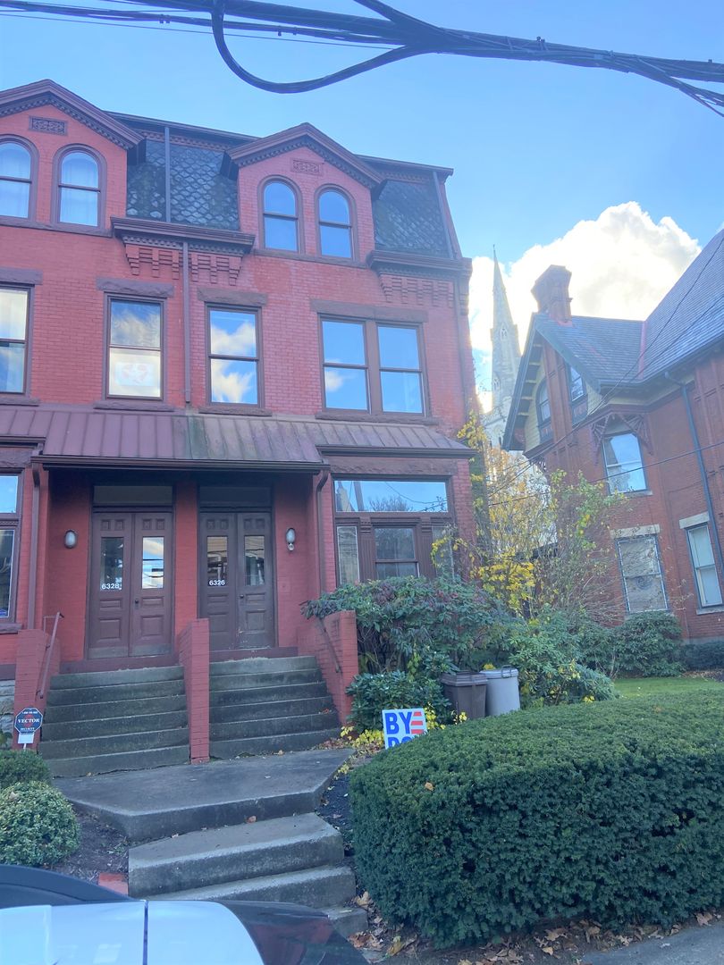 Pittsburgh Apartment: 6326 Marchand Street
